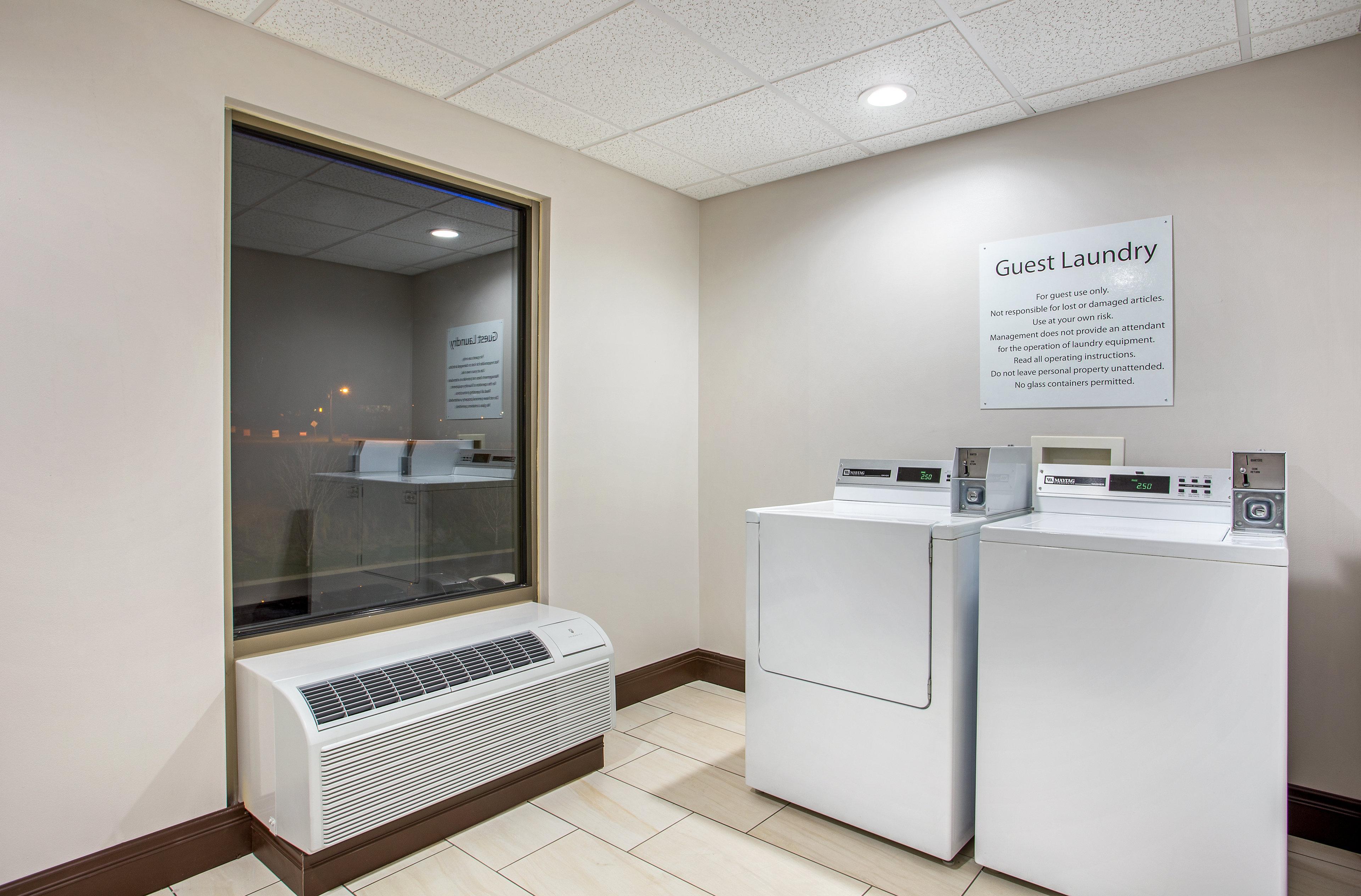 Holiday Inn Express & Suites Morristown By Ihg Exterior foto
